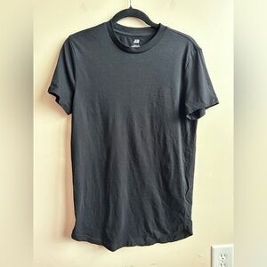 H&M Mens Black Long Fit T-Shirt